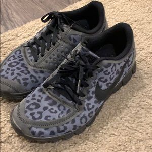 Leopard black Nike’s